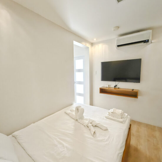 Consuelo Suites - Bedroom view