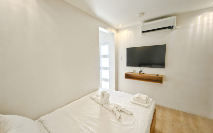 Consuelo Suites - Bedroom view