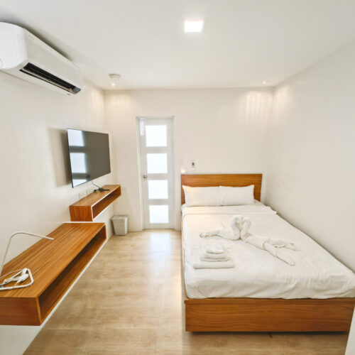 Consuelo Suites - Bedroom 1